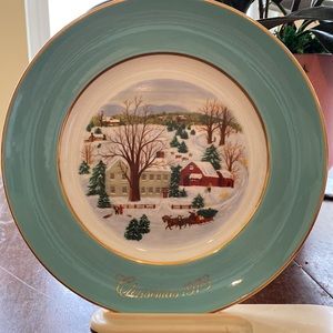 Avon Christmas Plate 1973 1st Edition